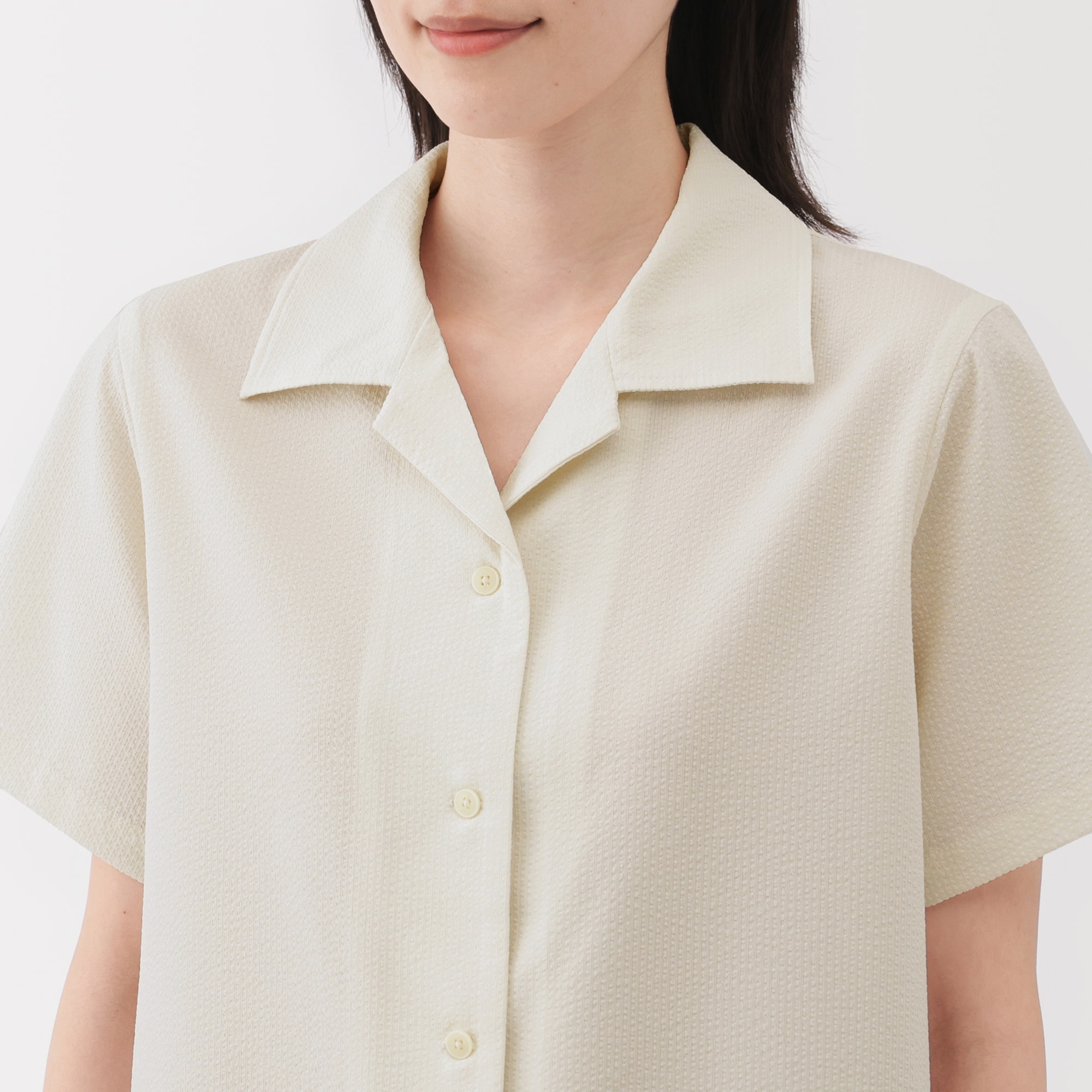 婦人　風を通す　ストレッチサッカー　オープンカラー半袖シャツ