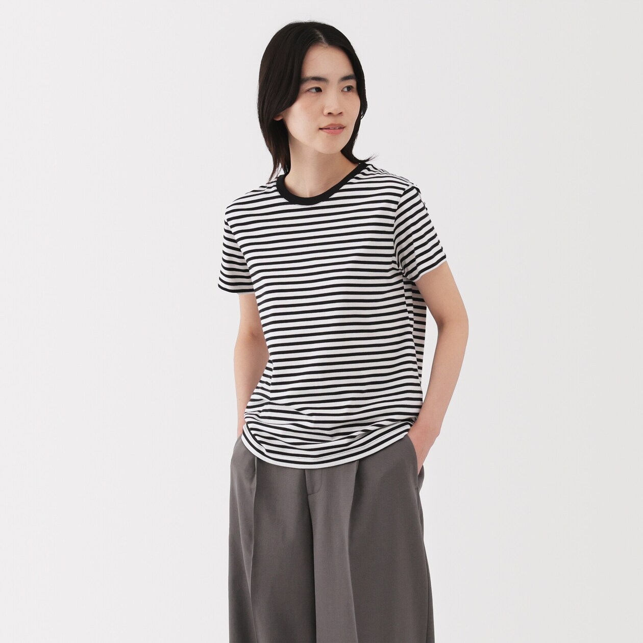 婦人　天竺編みクルーネック半袖Ｔシャツ