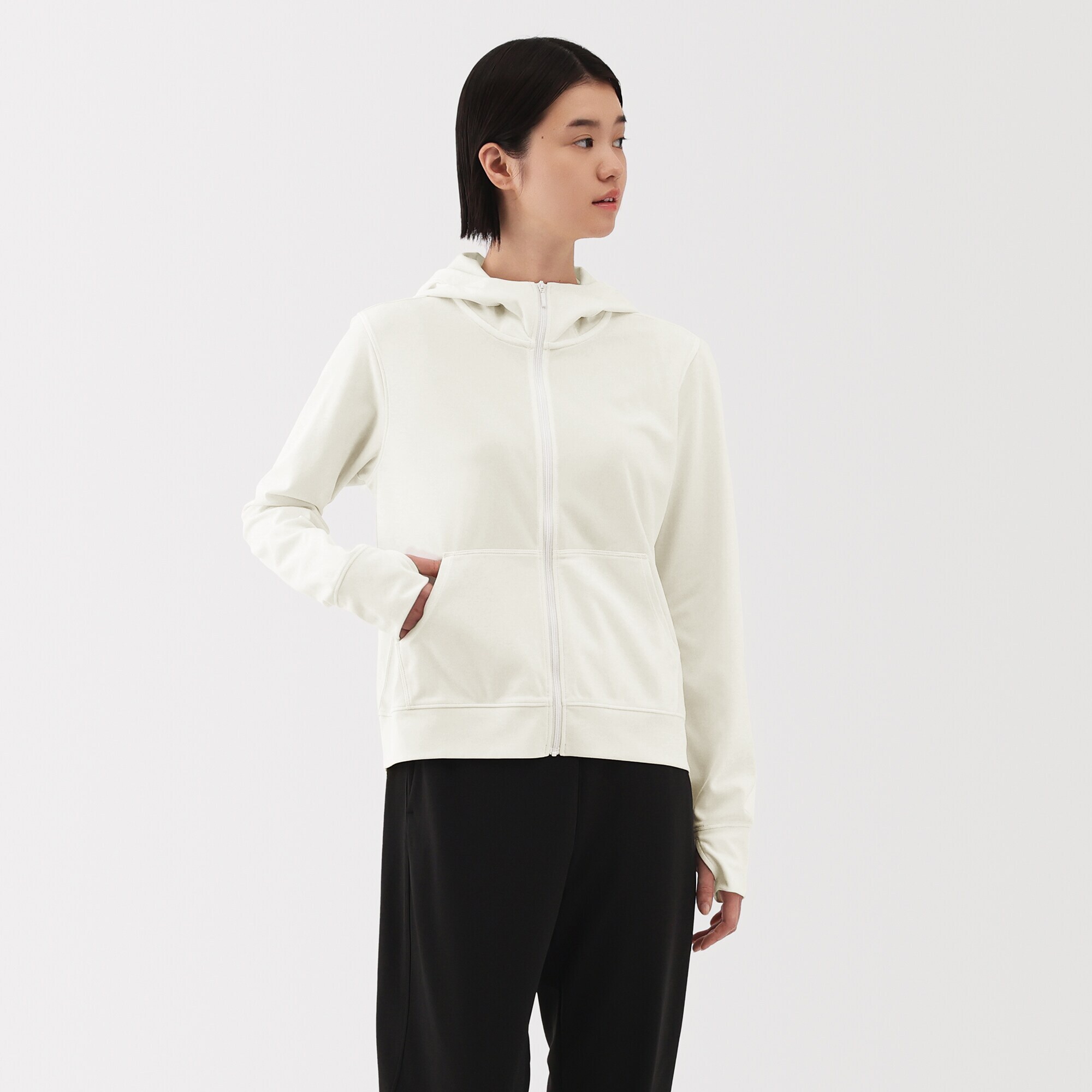 婦人　ＵＶカット乾きやすいフルジップパーカ