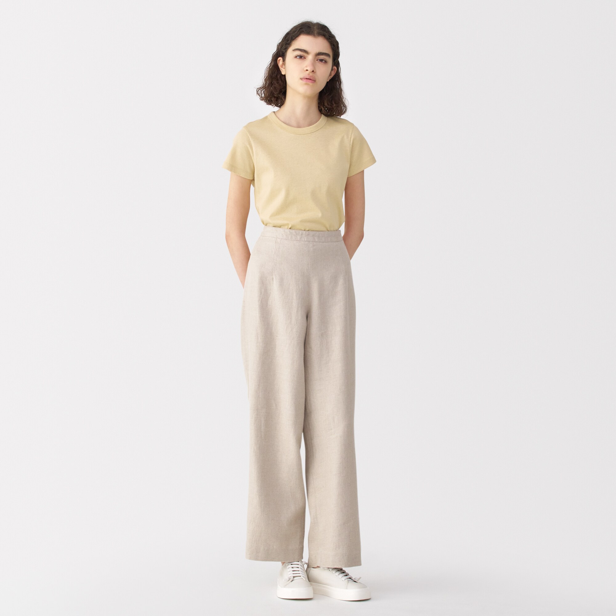 婦人　リネン混半袖Ｔシャツ