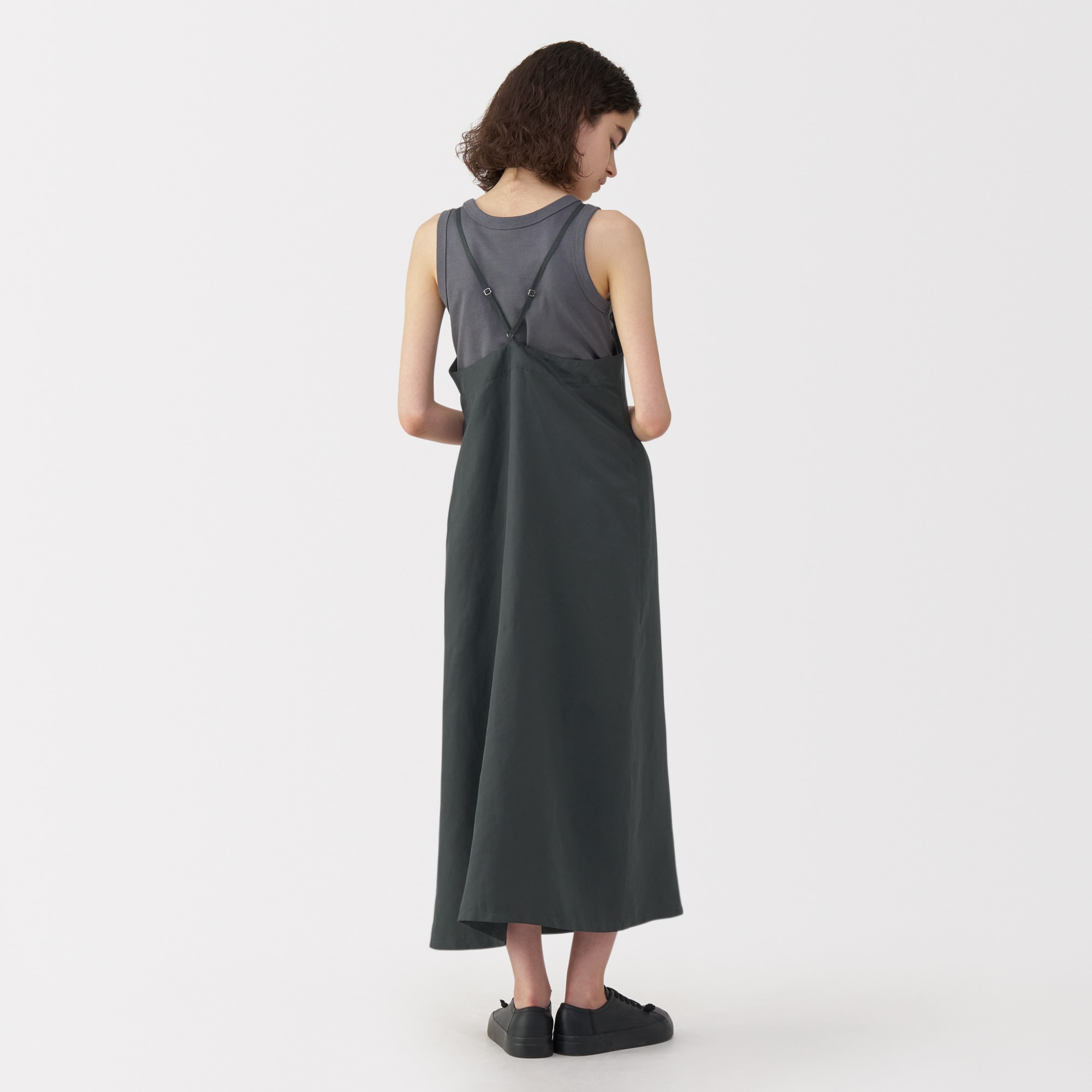新品　MUJI Labo　現行品　リネンシルク　キャミワンピース　ネイビー　L 新品 MUJI Labo 現行品 リネンシルク キャミワンピース ネイビー