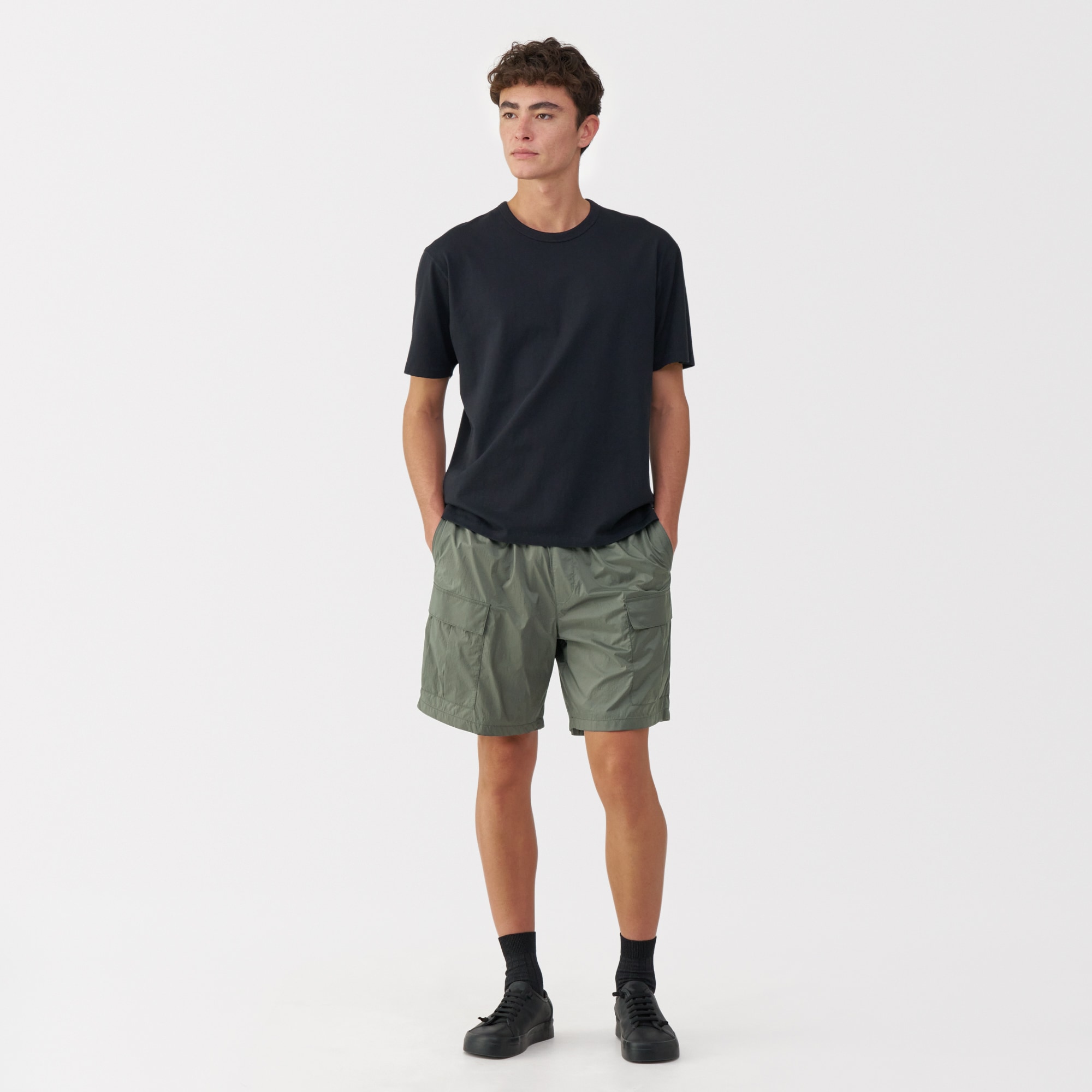 loose silhouette nylon cargo shorts / charcoal（ルーズ