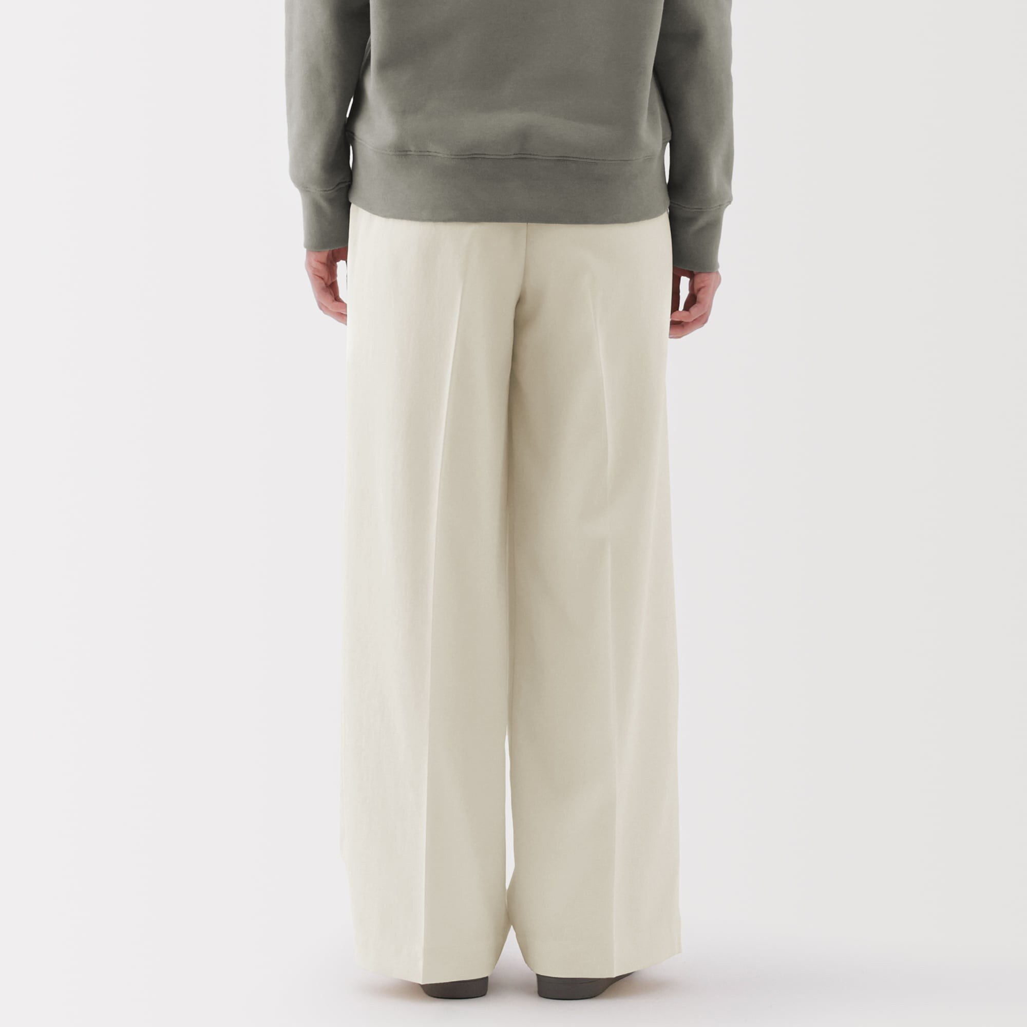 婦人　撥水　タックストレートパンツ