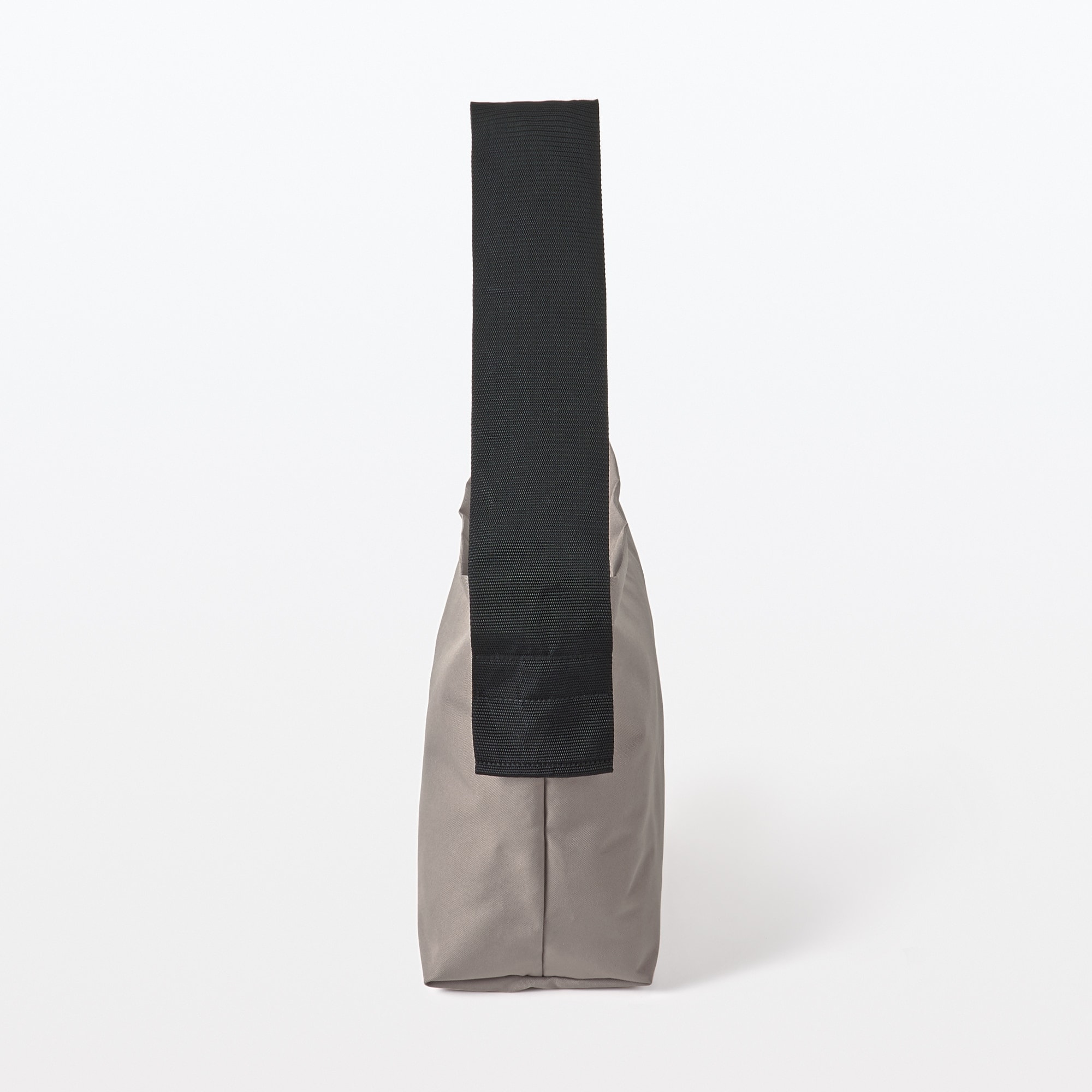 太ベルトスクエアショルダーバッグ