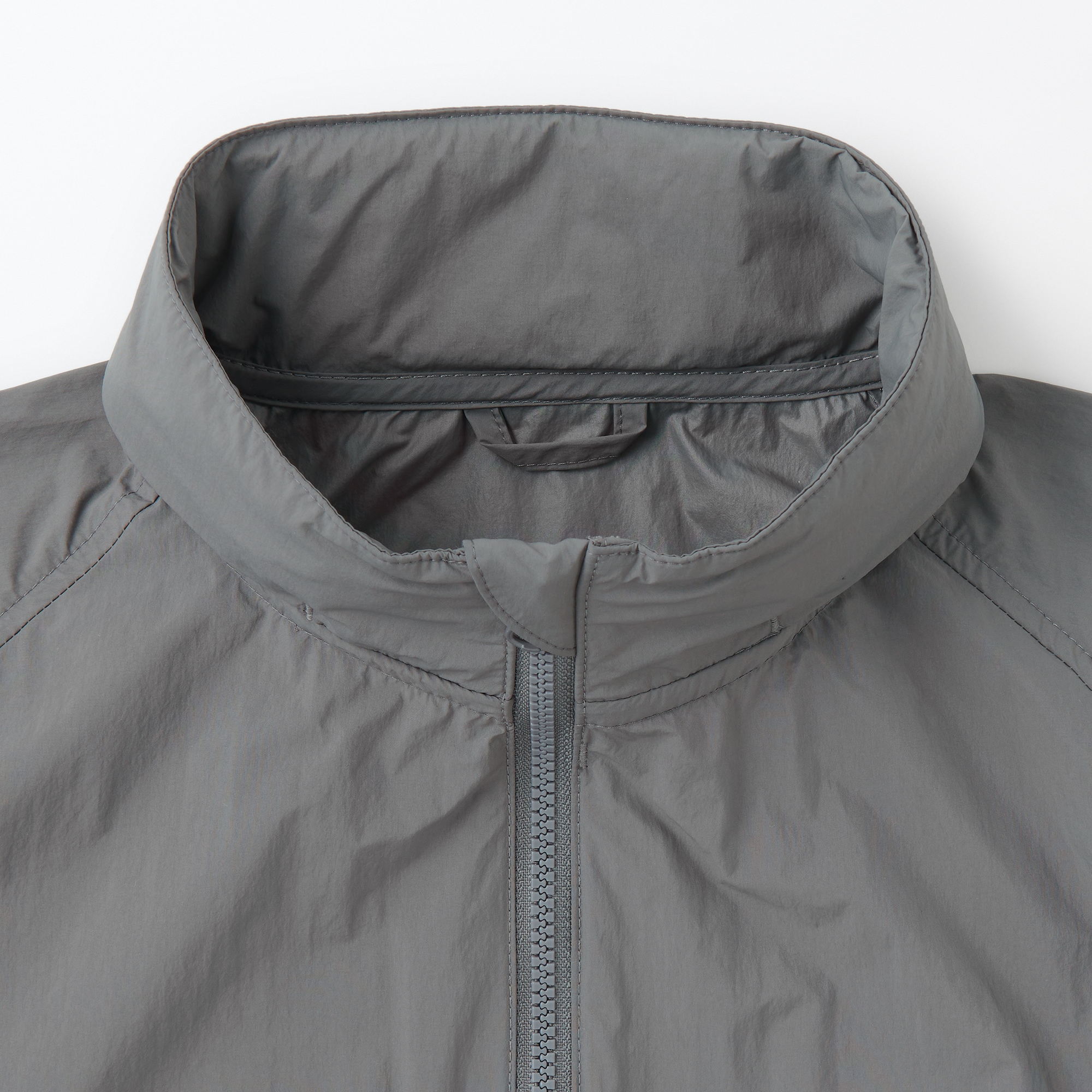 キッズ　撥水ＵＶカットポケッタブルウィンドブレーカー