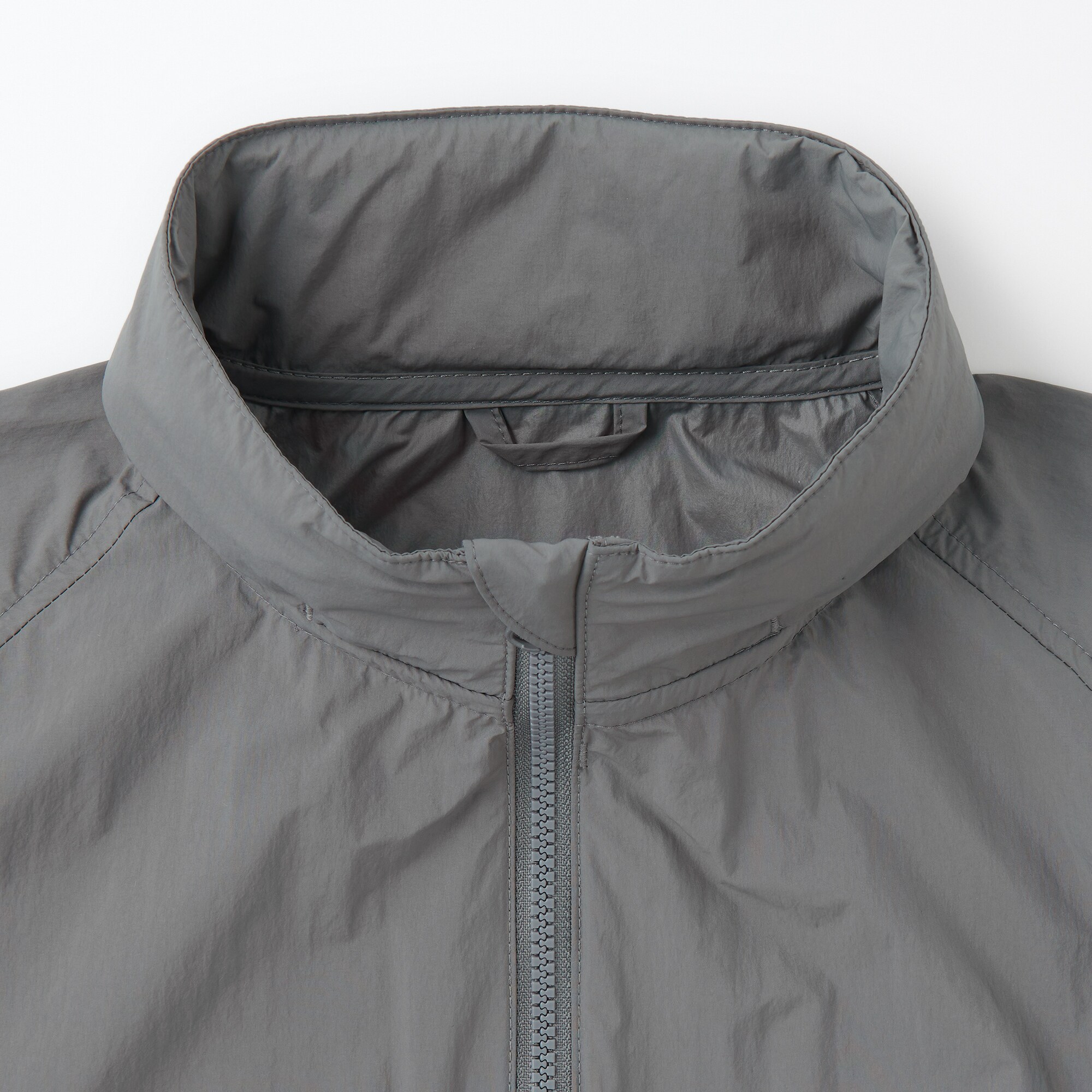 キッズ　撥水ＵＶカットポケッタブルウィンドブレーカー