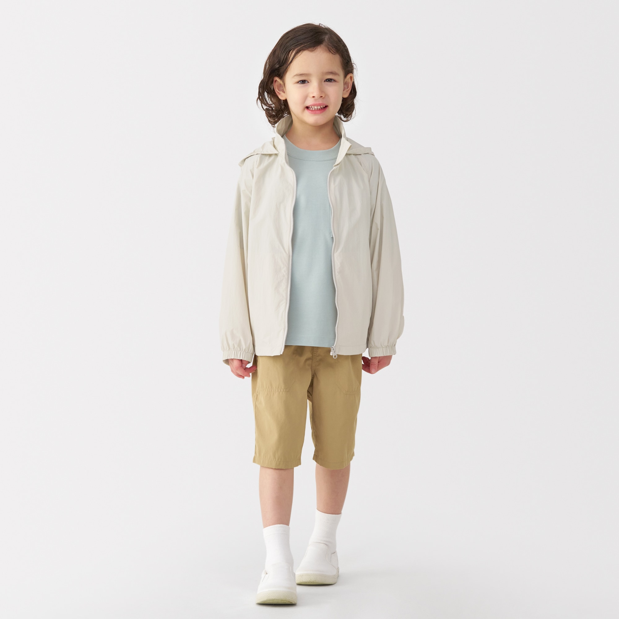 キッズ　撥水ＵＶカットポケッタブルウィンドブレーカー