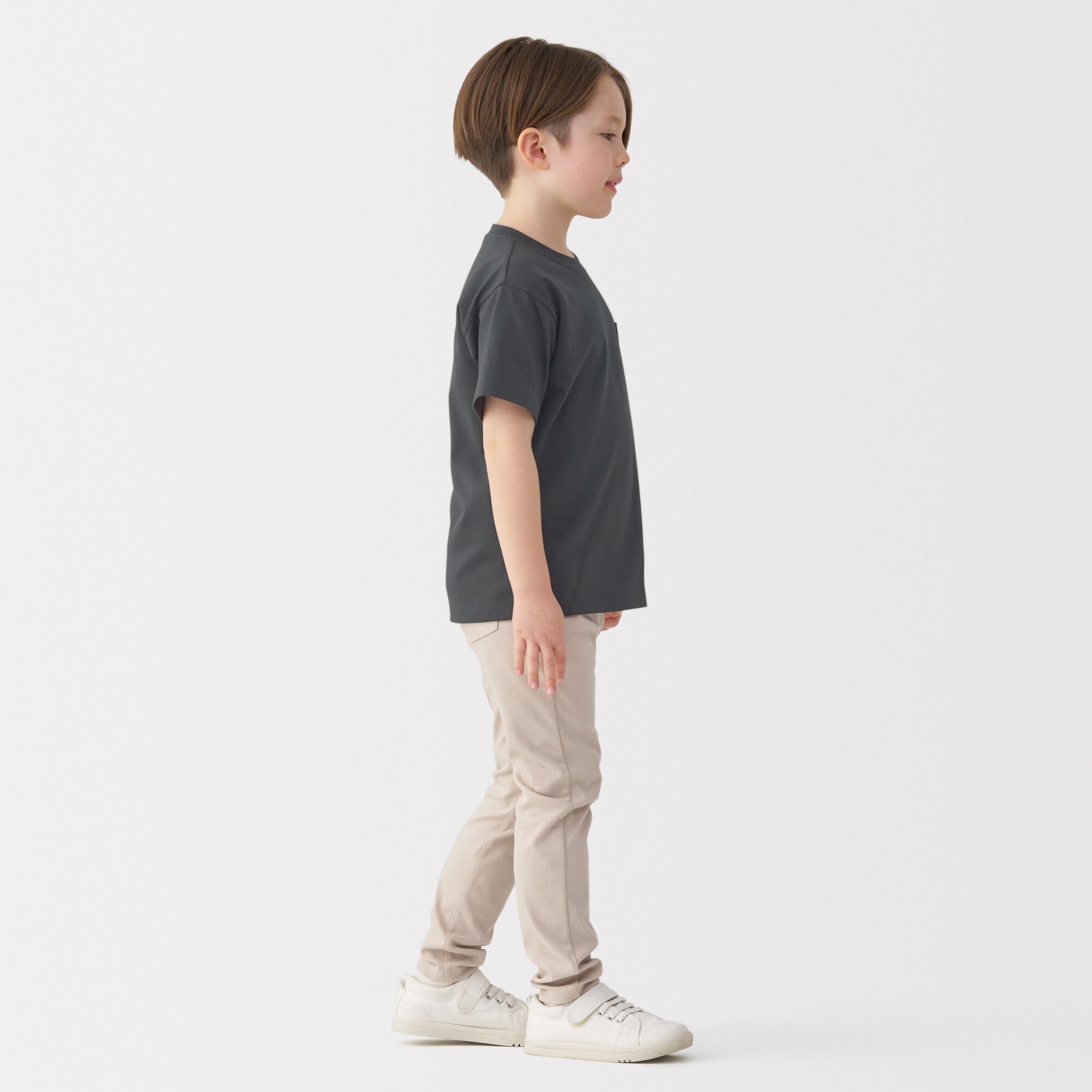 キッズ　天竺編み刺繍入りポケット半袖Ｔシャツ