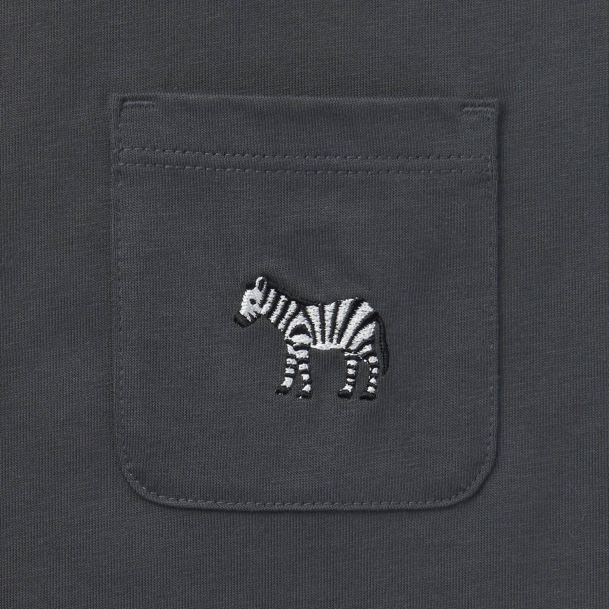 キッズ　天竺編み刺繍入りポケット半袖Ｔシャツ