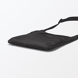 ナイロンショルダーバッグ