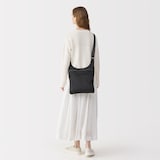 ナイロンショルダーバッグ