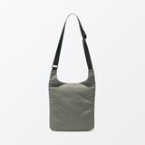 ナイロンショルダーバッグ