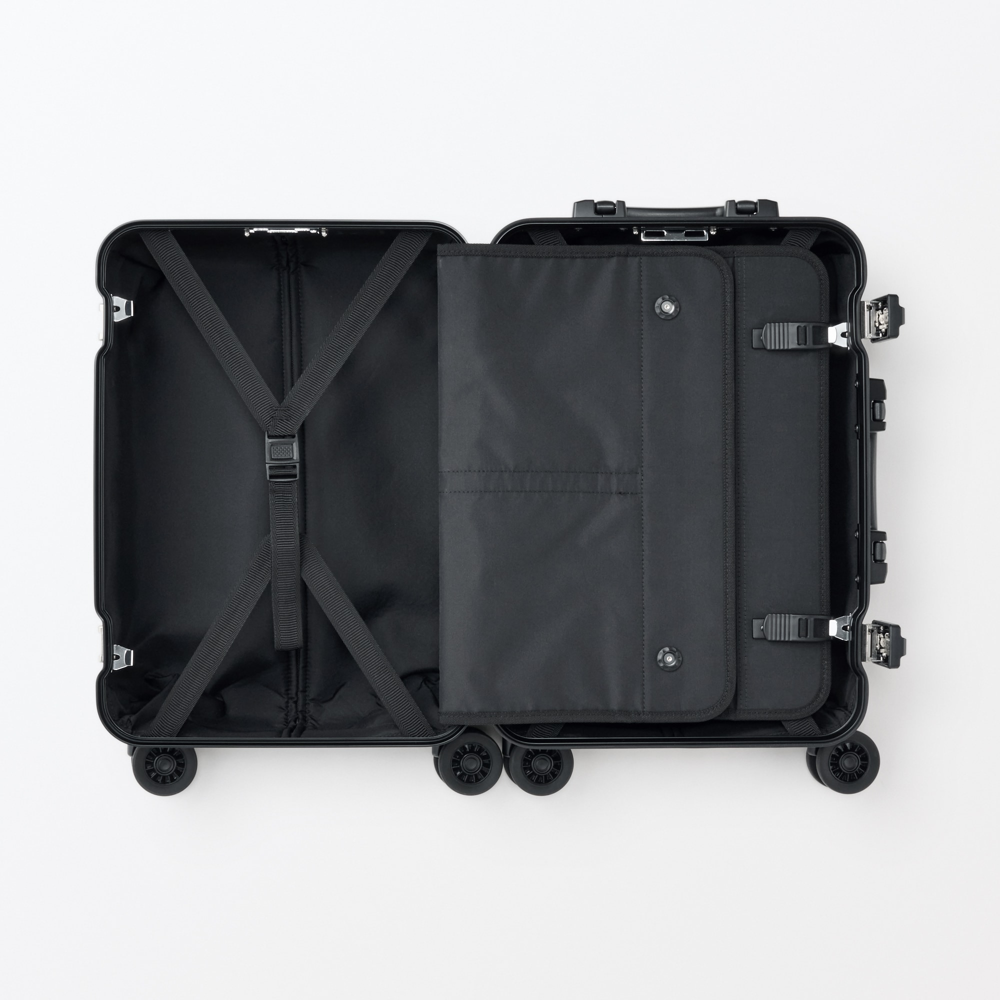 アルミハードキャリーケース３４リットル（黒）