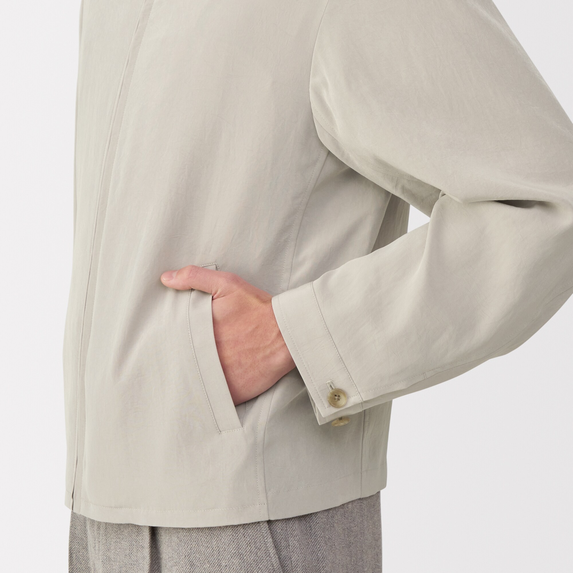 Muji Labo トリアセテート混ジップアップブルゾンSライトベージュ MUJI Labo] New short-length blouson for Spring/Summer 2025
