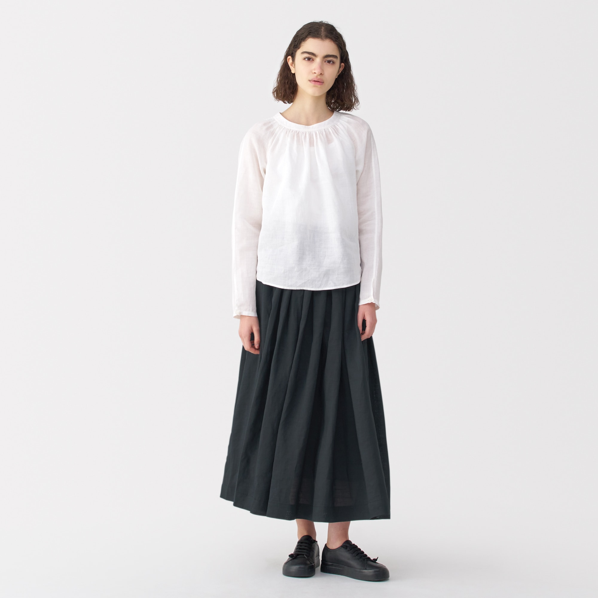 美品 MUJI Labo ラミータックスカート 67サイズ 黒 婦人 ラミータックスカート | 無印良品