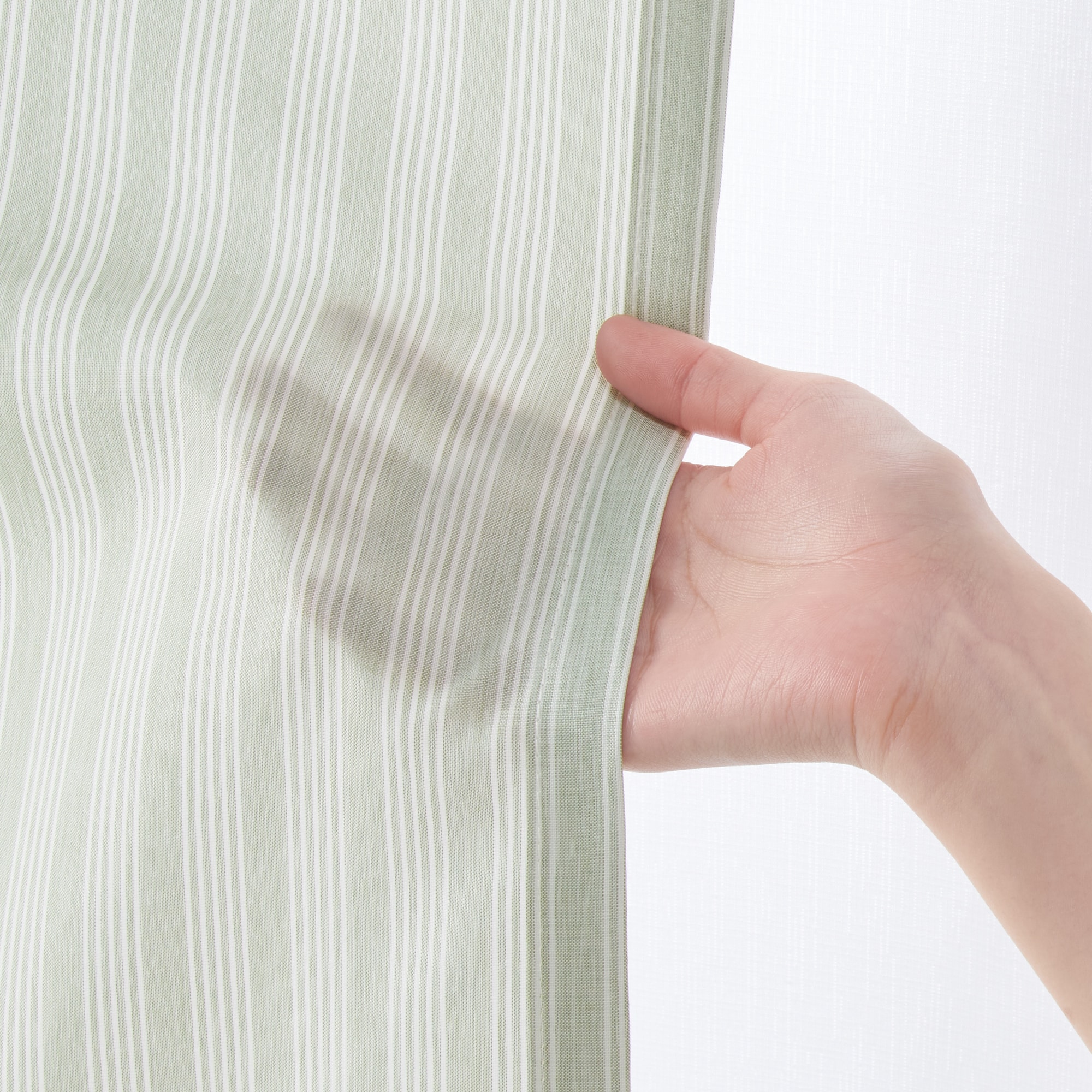 再生ポリエステル使い　ノンプリーツカーテン