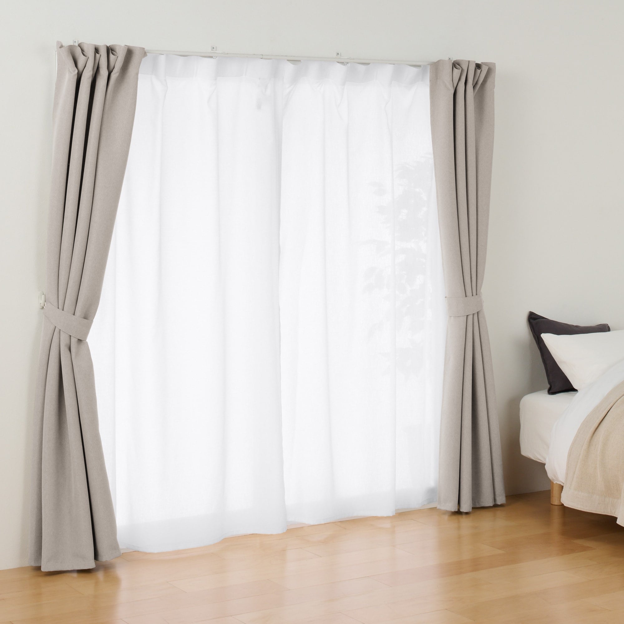 遮像　ポリエステルノンプリーツレースカーテン・２枚組