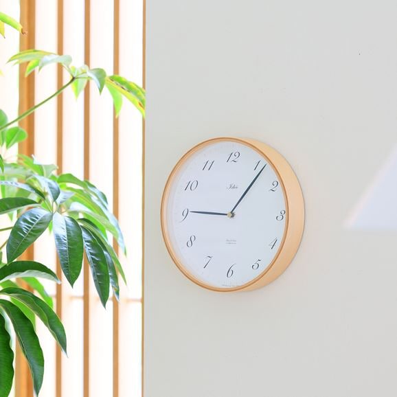［ＩＤＥＥ］ＩＤＥＥ　ＴＩＭＩＮＧ　掛け時計　２５０ｍｍ　アラビア数字（ウッド）