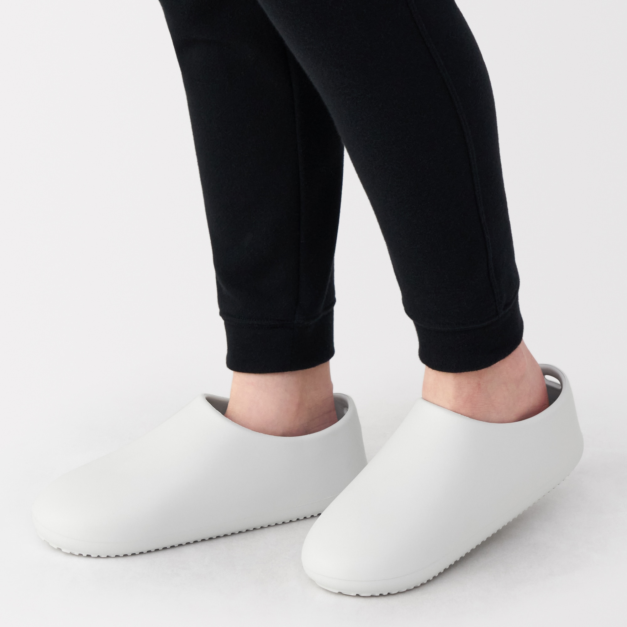 ＥＶＡ　吊るせるやわらかバススリッパ・Ｌ　グレー