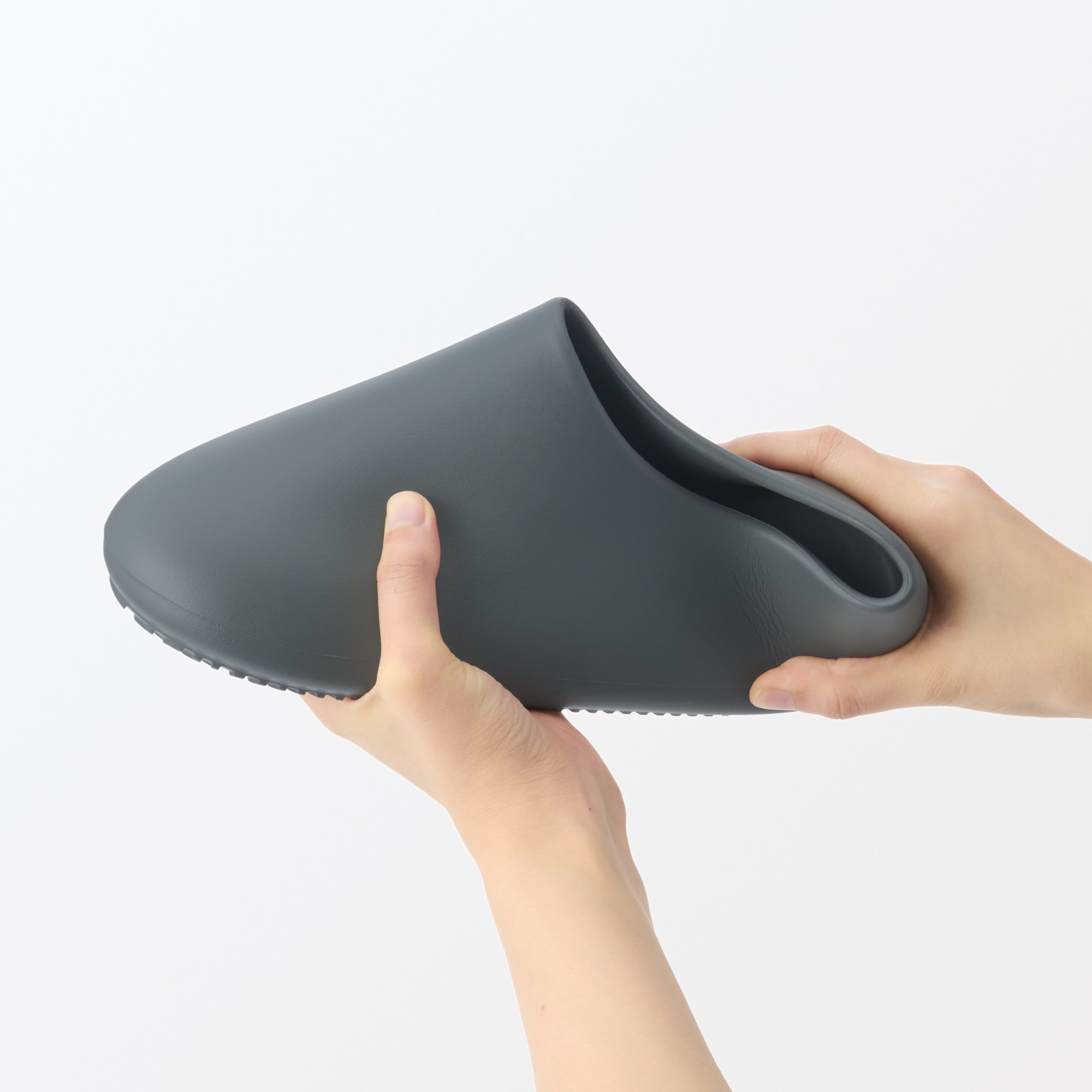 ＥＶＡ　吊るせるやわらかバススリッパ・Ｍ　ダークグレー