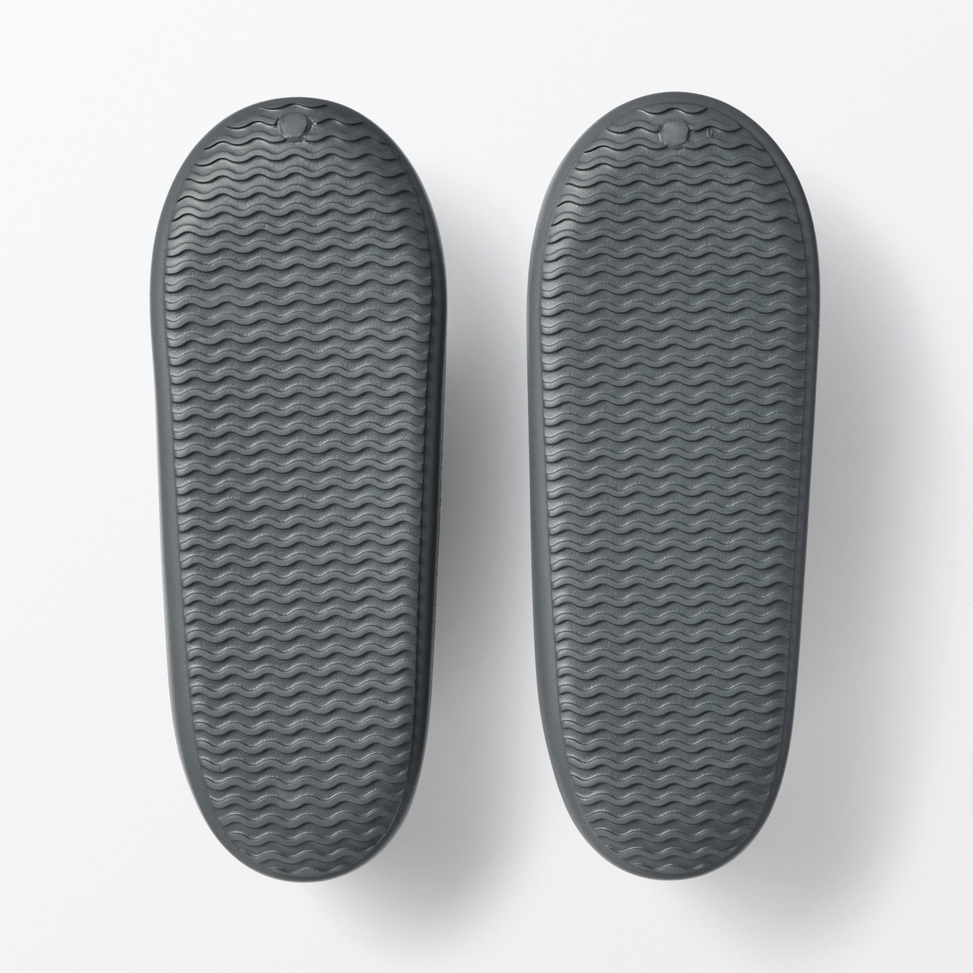 ＥＶＡ　吊るせるやわらかバススリッパ・Ｌ　ダークグレー