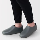 ＥＶＡ　吊るせるやわらかバススリッパ・Ｌ　ダークグレー