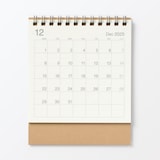 バガス入りペーパー月曜始まりカレンダー・小・２０２５年１２月～２０２６年１２月