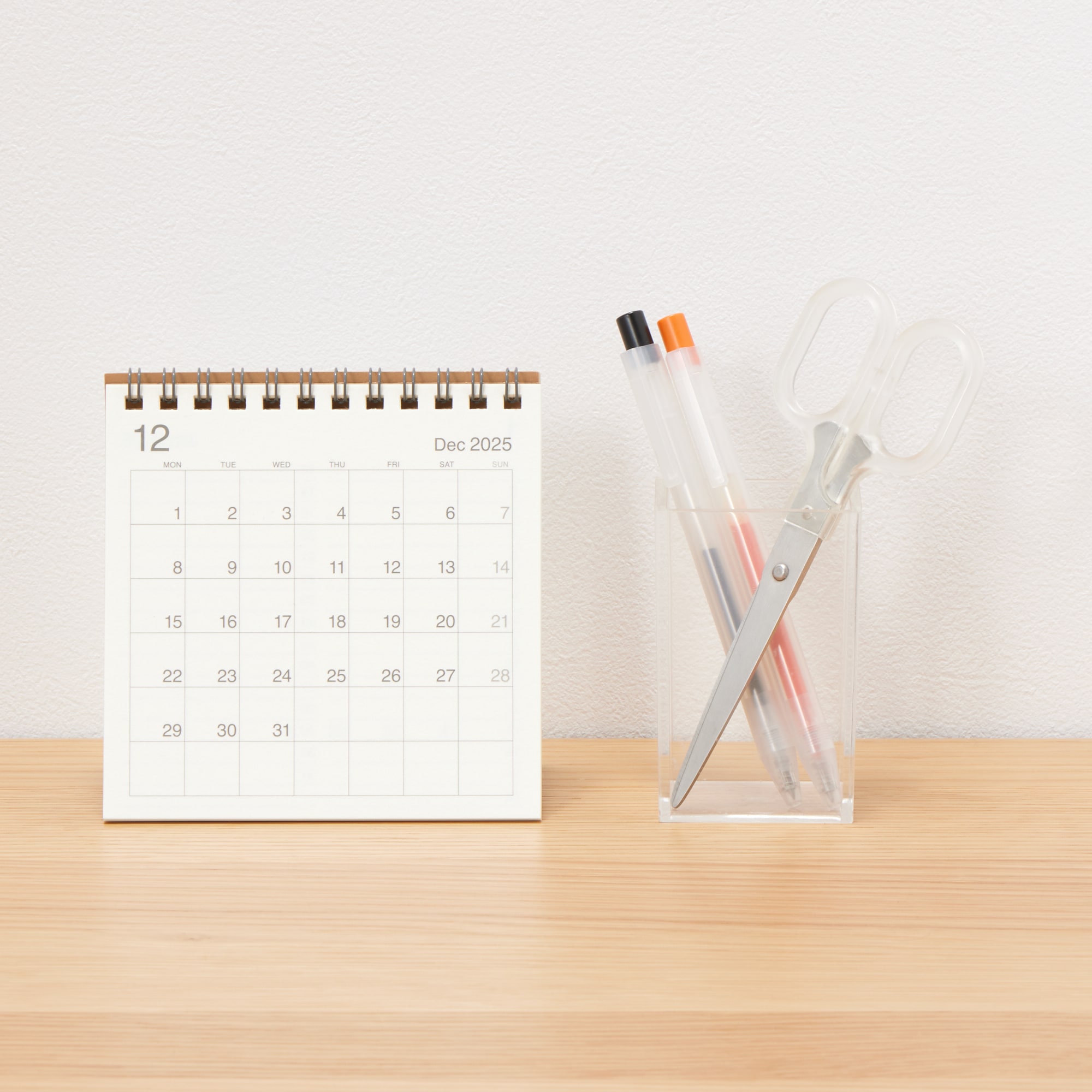 バガス入りペーパー月曜始まりカレンダー・小・２０２５年１２月～２０２６年１２月