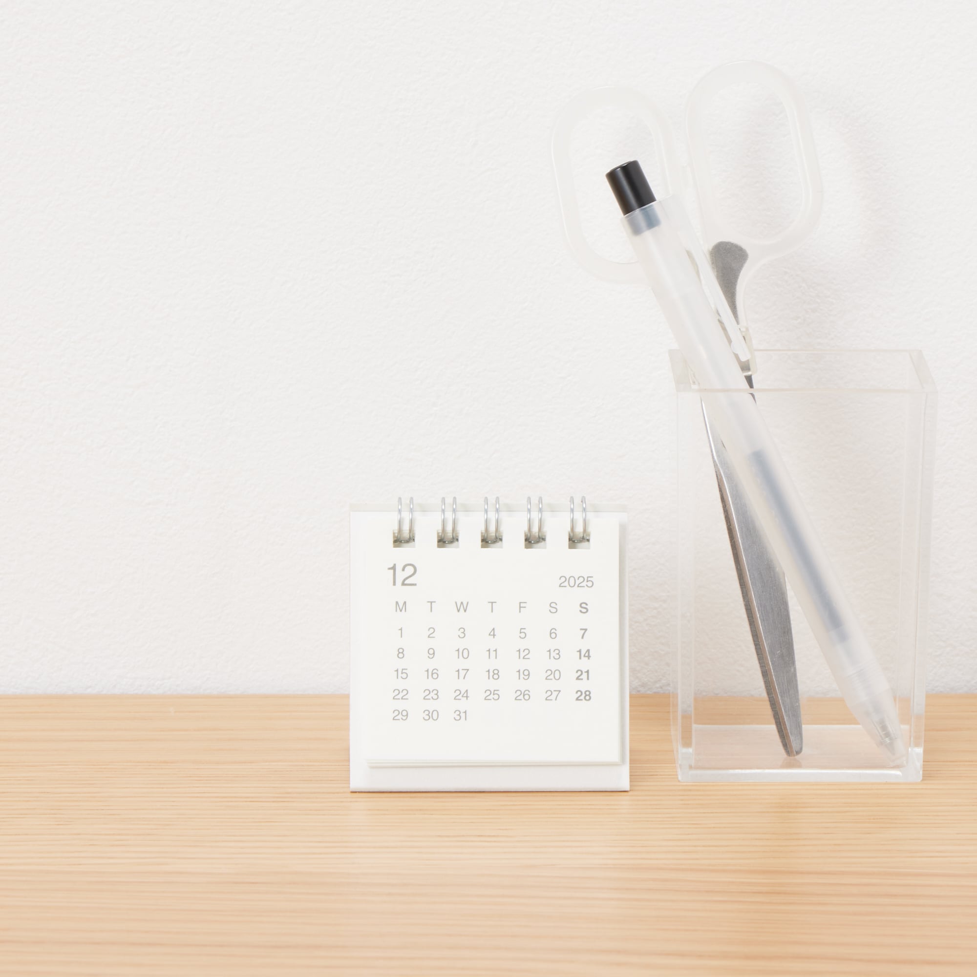 バガス入りペーパーデスクトップミニカレンダー・２０２５年１２月～２０２６年１２月