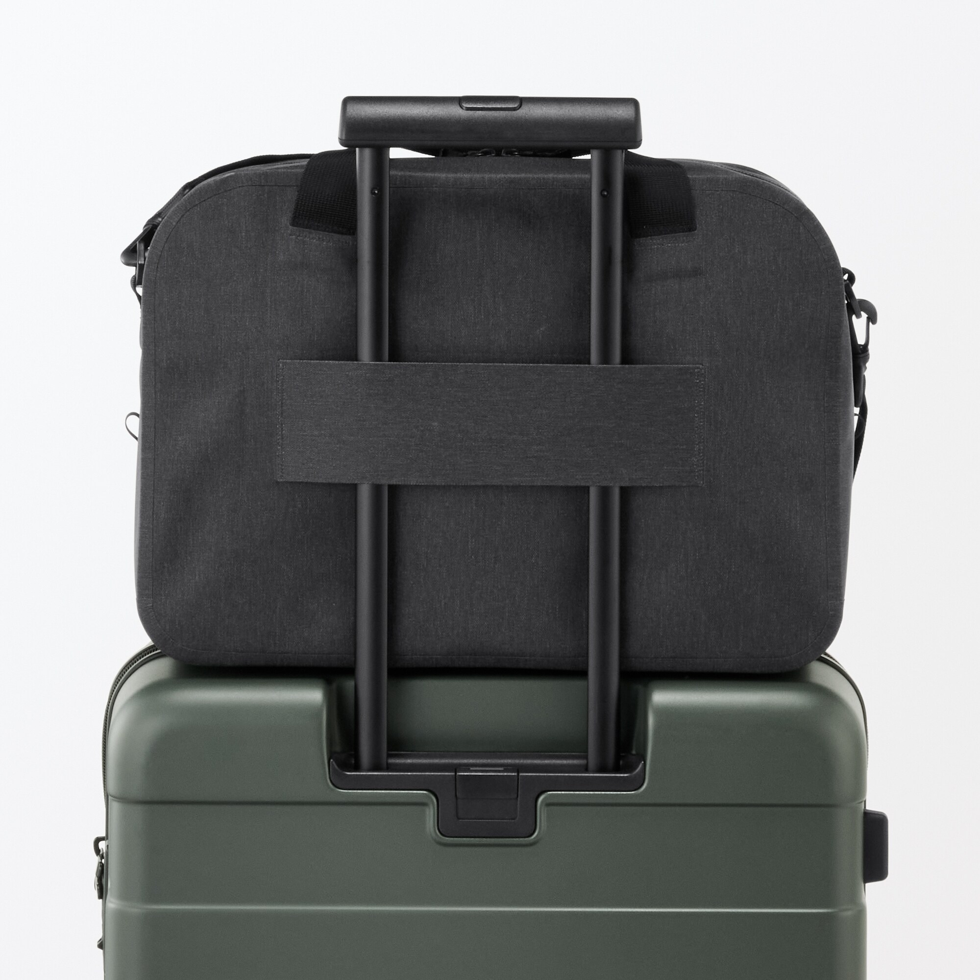 耐水生地を使った ウェルダーボストンバッグ（CN） | 無印良品