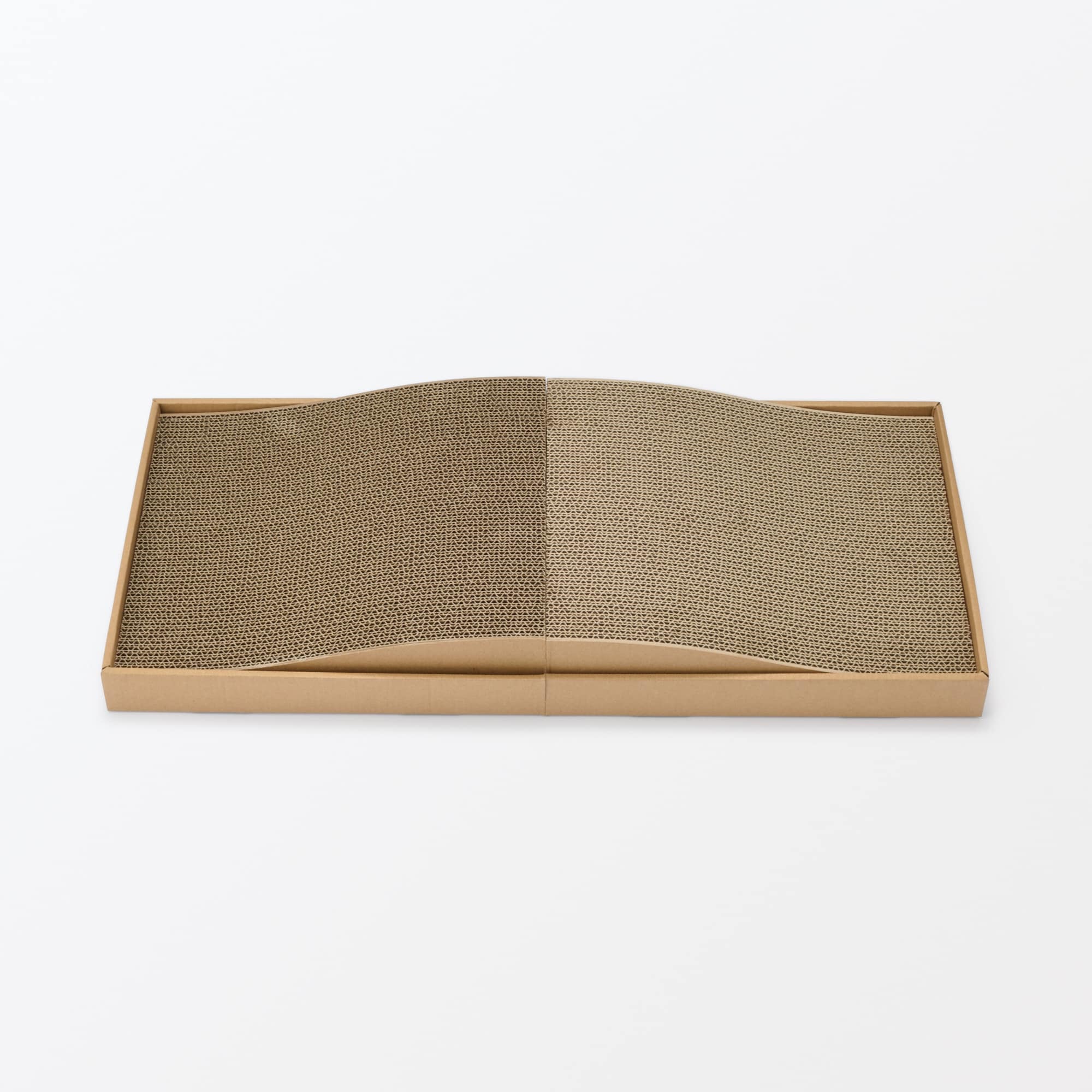 ダンボール　爪とぎベッド