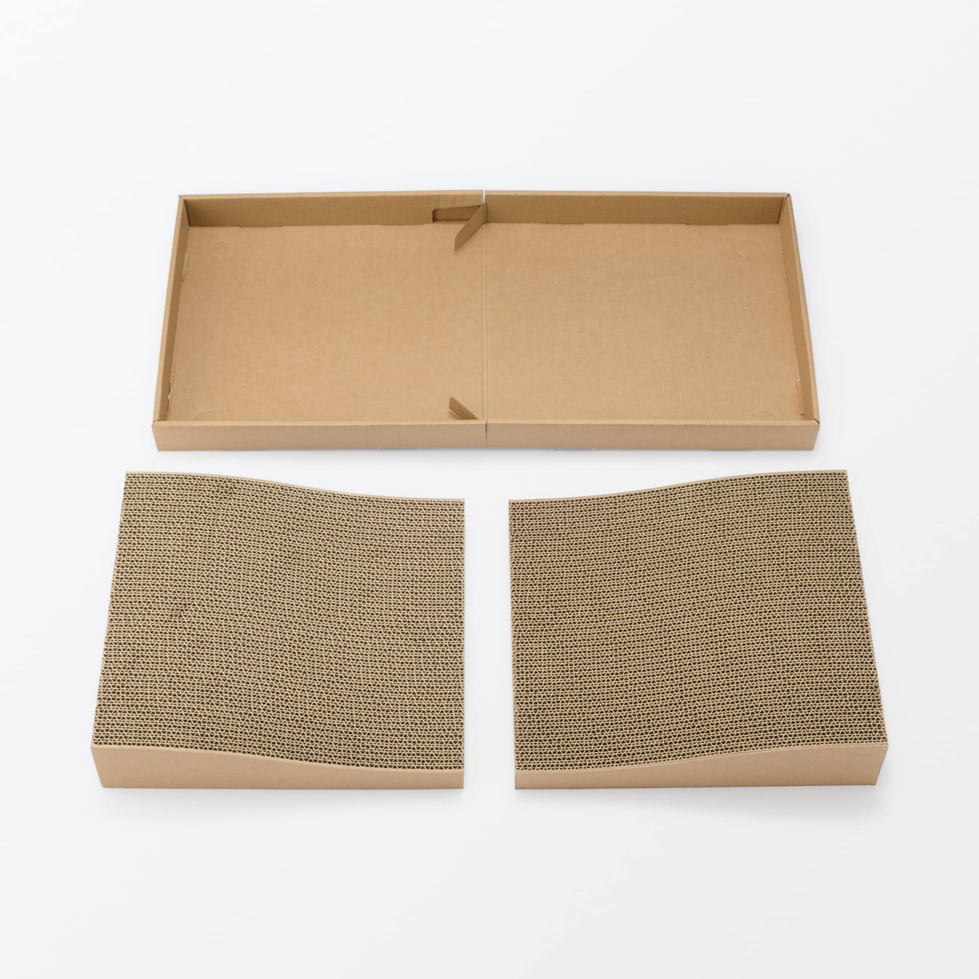 ダンボール　爪とぎベッド