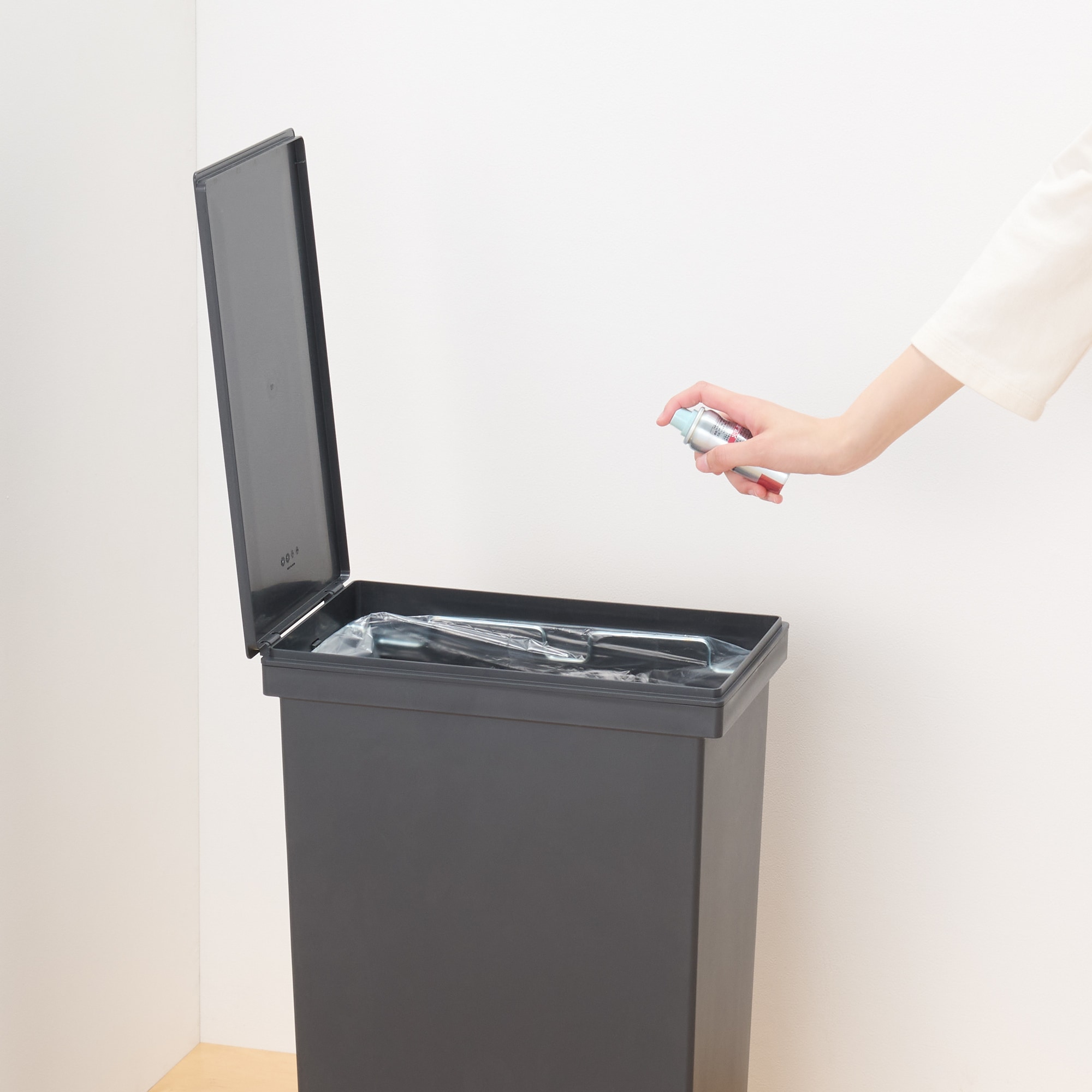 コバエ駆除スプレー