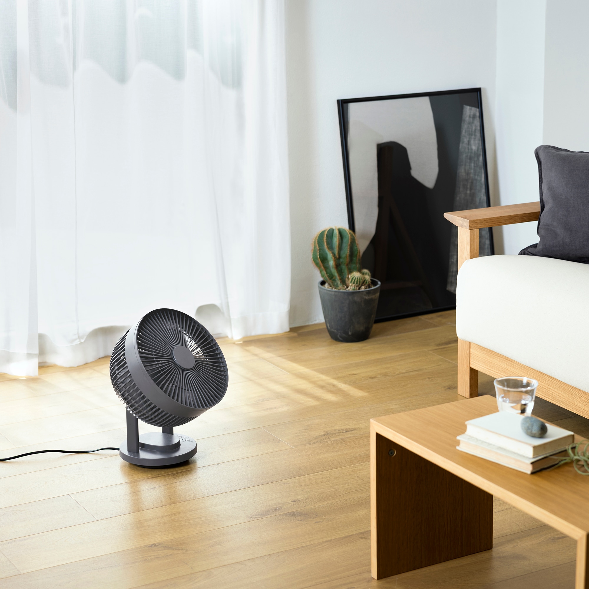 ３６０度首振り機能付きサーキュレーター１８畳