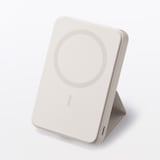 スマホスタンドにもなるモバイルバッテリー（マグネット式充電対応５０００ｍＡｈ）