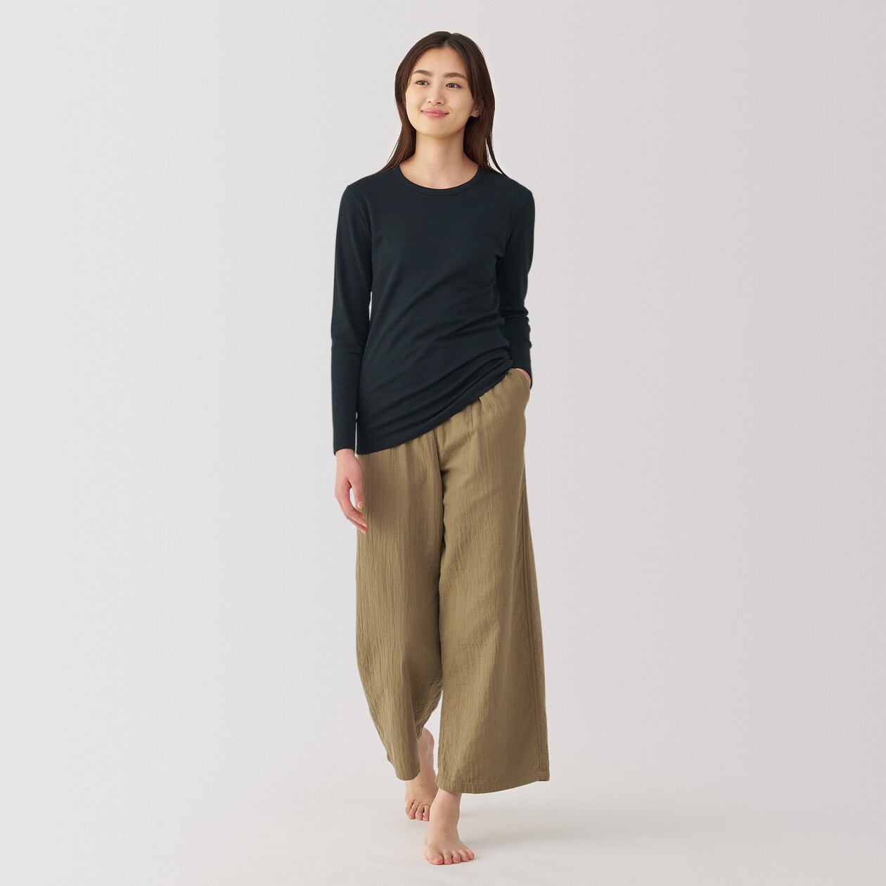 婦人　あったか綿　厚手　クルーネック長袖Ｔシャツ