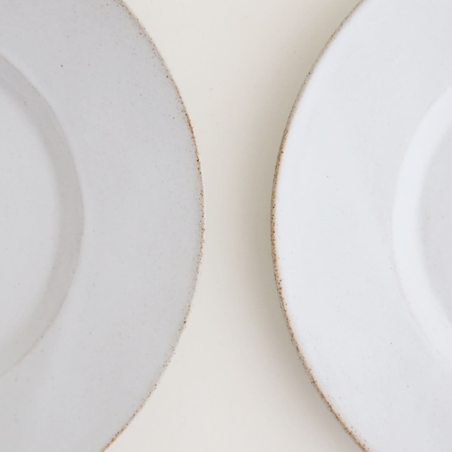 ［ＩＤＥＥ］ａｃｔｕｅｌ　ｓａｂｌｅラウンドリムプレート　１５ｃｍ