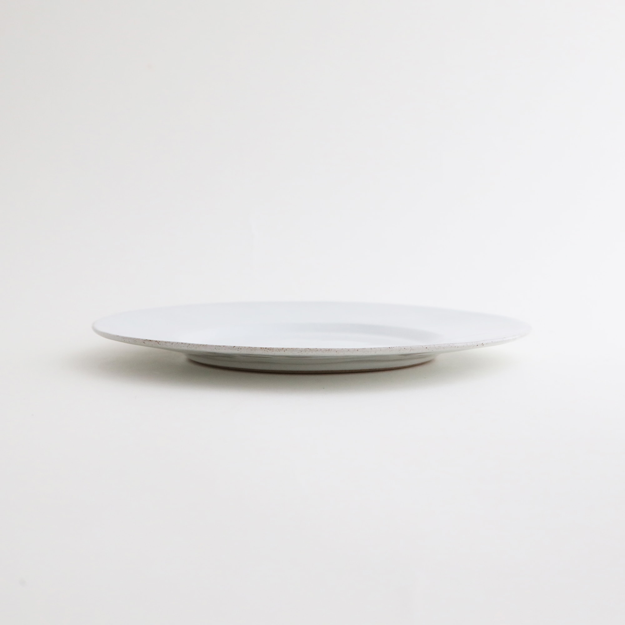 IDEE］actuel sableラウンドリムプレート 18cm