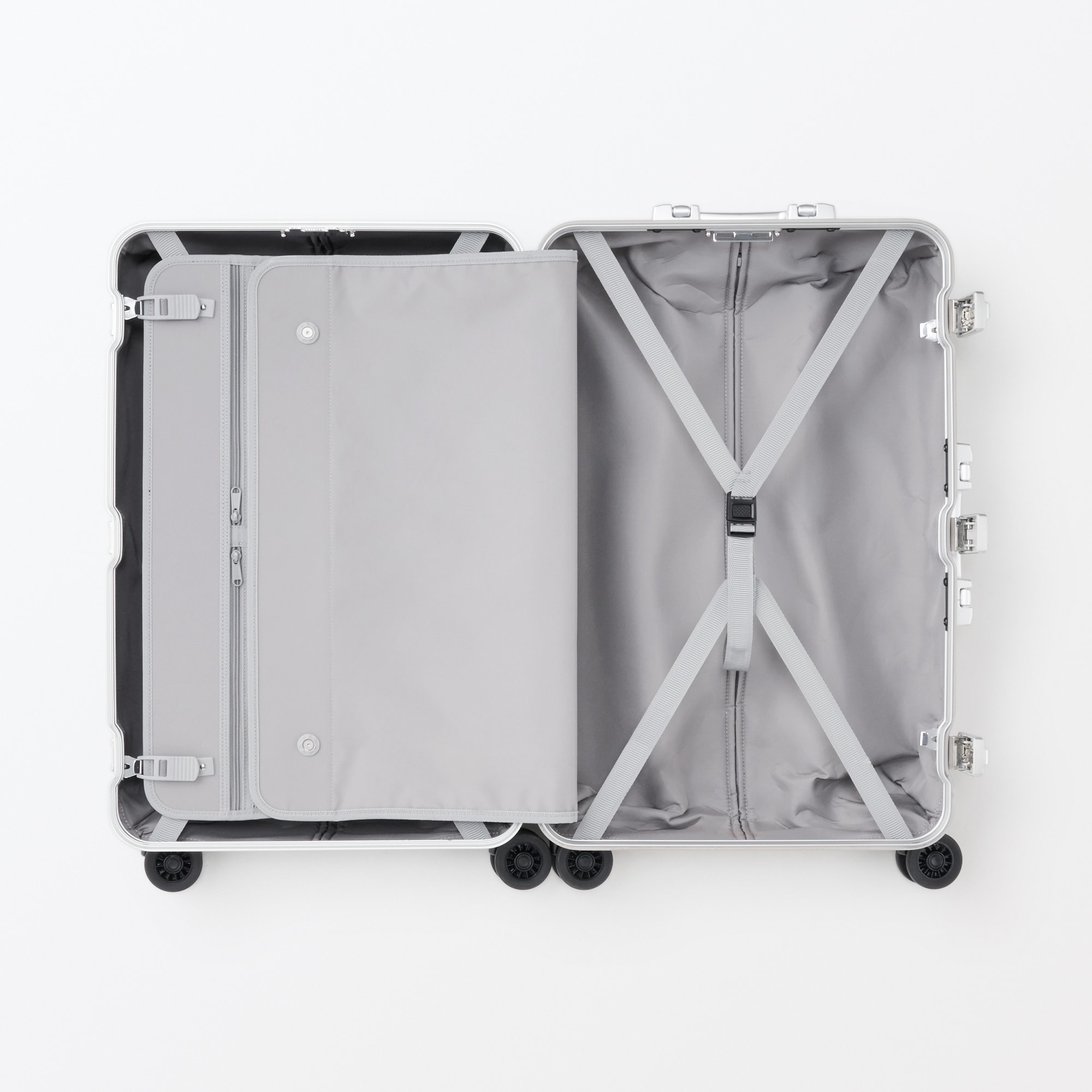 アルミハードキャリーケース６０リットル　