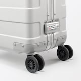 アルミハードキャリーケース６０リットル　