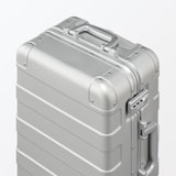 アルミハードキャリーケース３４リットル