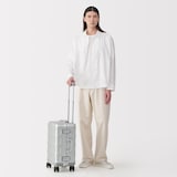 アルミハードキャリーケース３４リットル