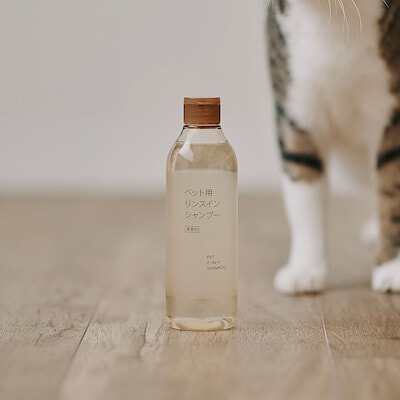 【犬猫兼用】ペット用　リンスインシャンプー　３００ｍＬ