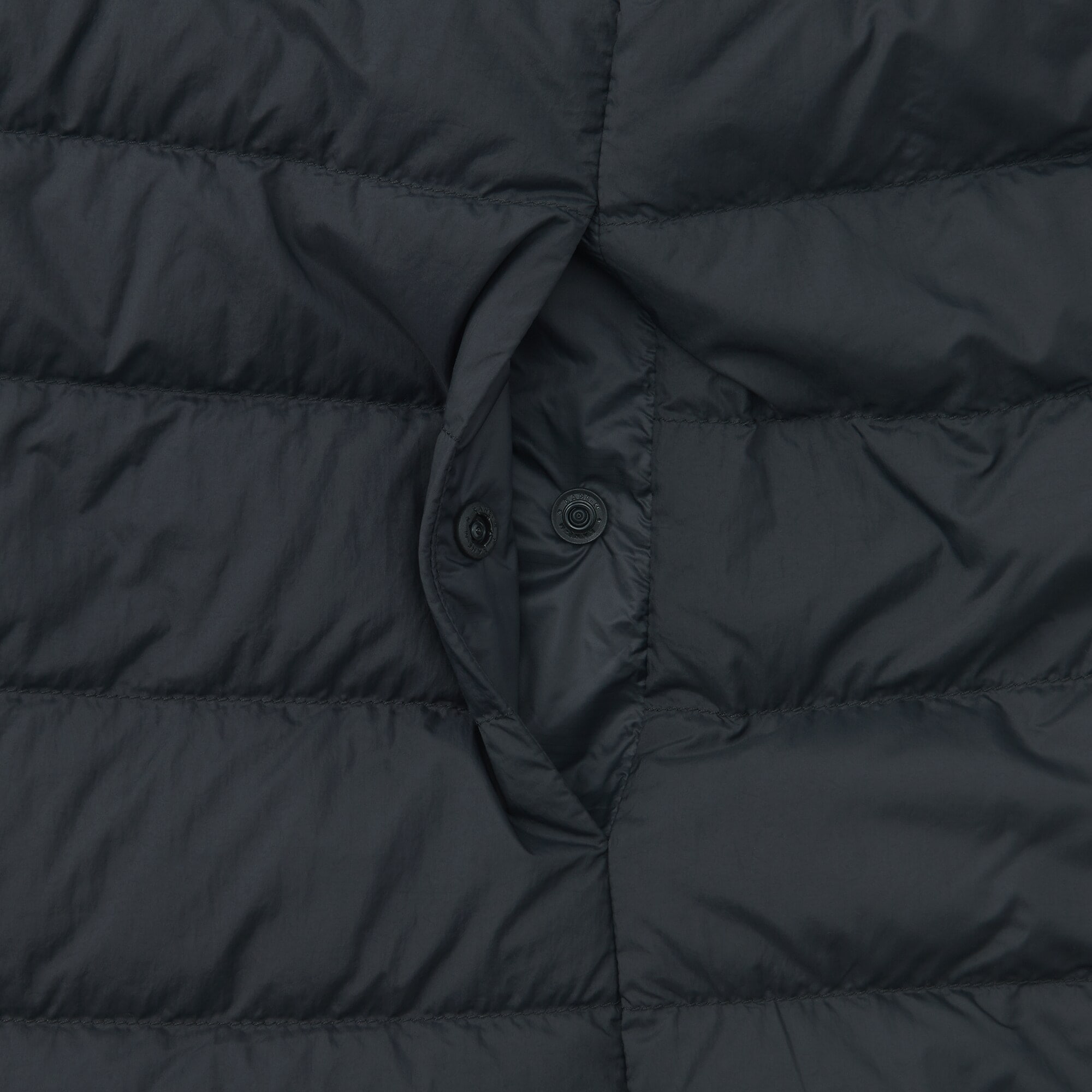 婦人　軽量ダウンノーカラーベスト（帯電防止裏地）