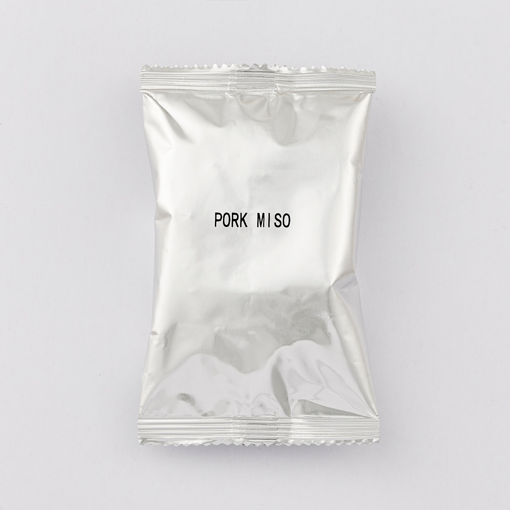 （香港）素材を生かした味噌汁　豚汁