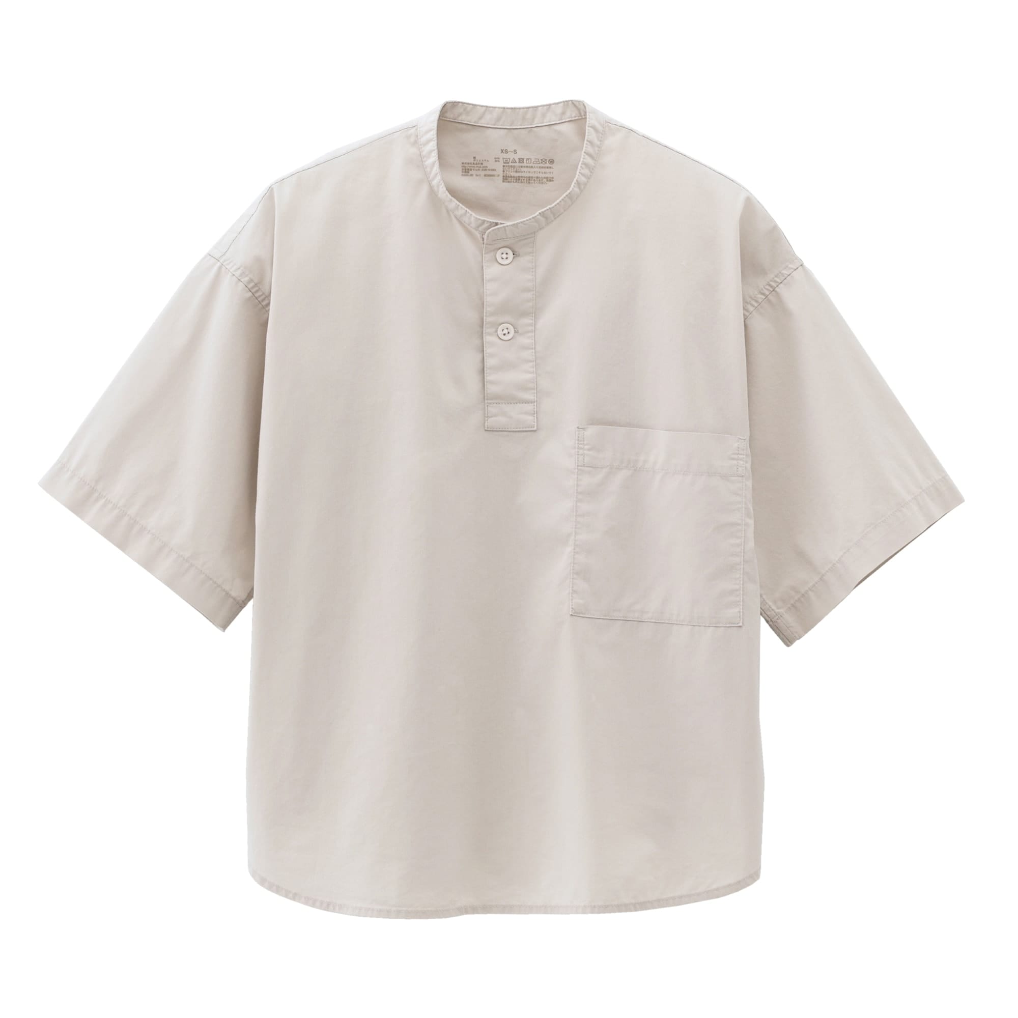 洗いなおした服　トップス