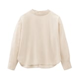 洗いなおした服　トップス