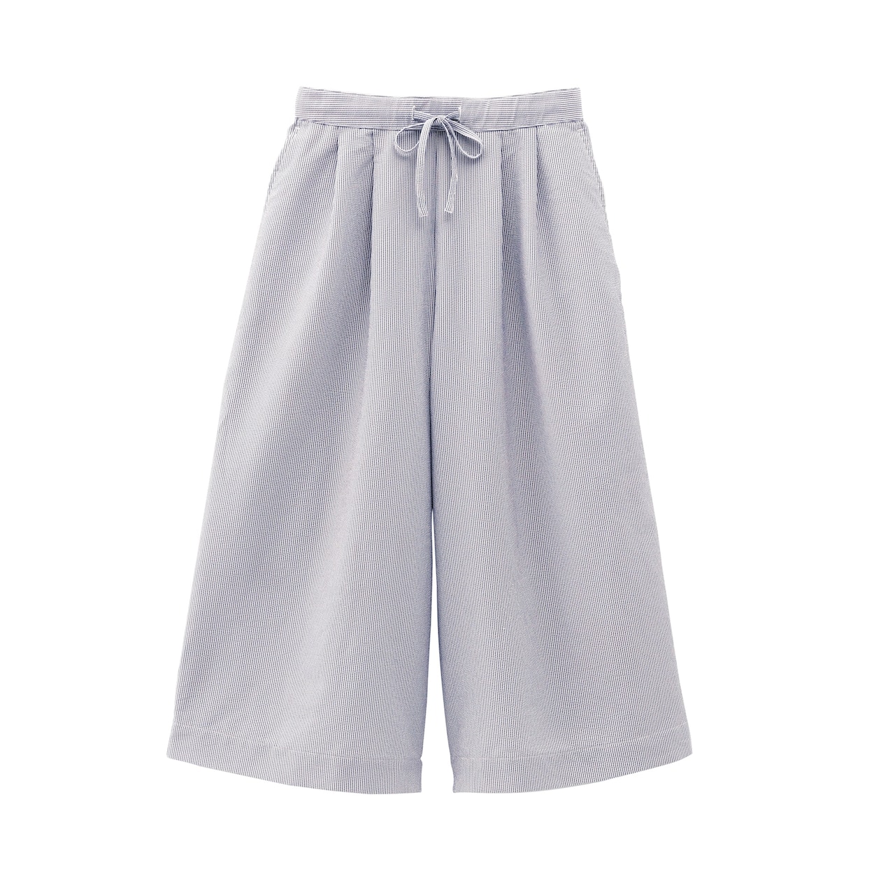 洗いなおした服　ボトムス