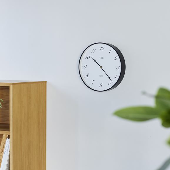 IDEE TIMING イデー 掛け時計 アラビア数字 φ200 IDEE TIMING 掛け時計 アラビア数字 φ200 アルミ｜時計｜IDEE