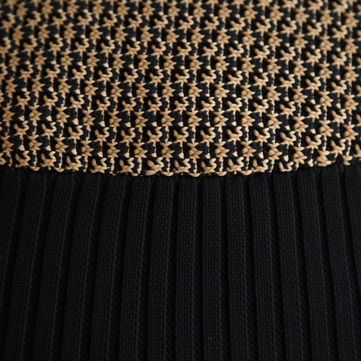 ［ＩＤＥＥ］ＰＵＵＦ　ＮＥＳＴ（ＣＯＶＥＲ　ＢＬＡＣＫ）